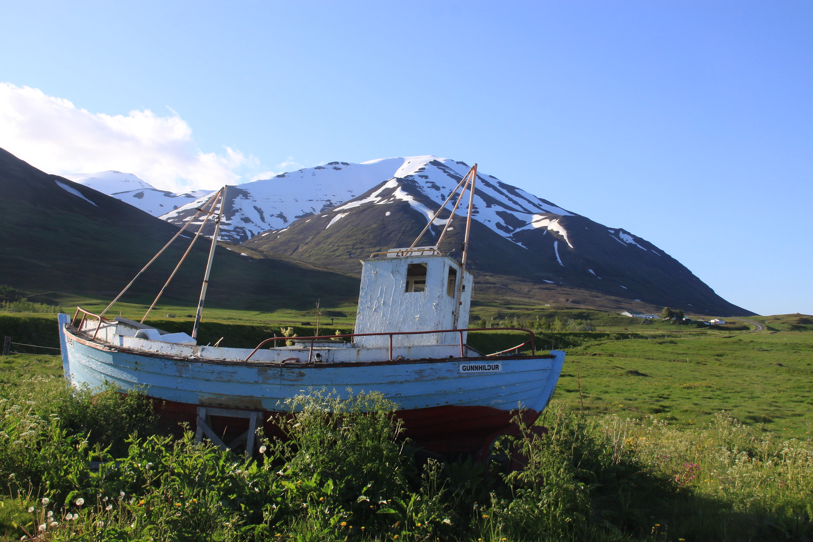 Fishing boat near Dalvík